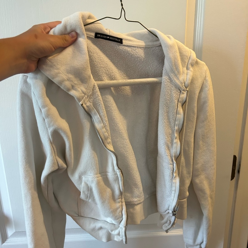 Brandy Melville White cropped sweatshirt